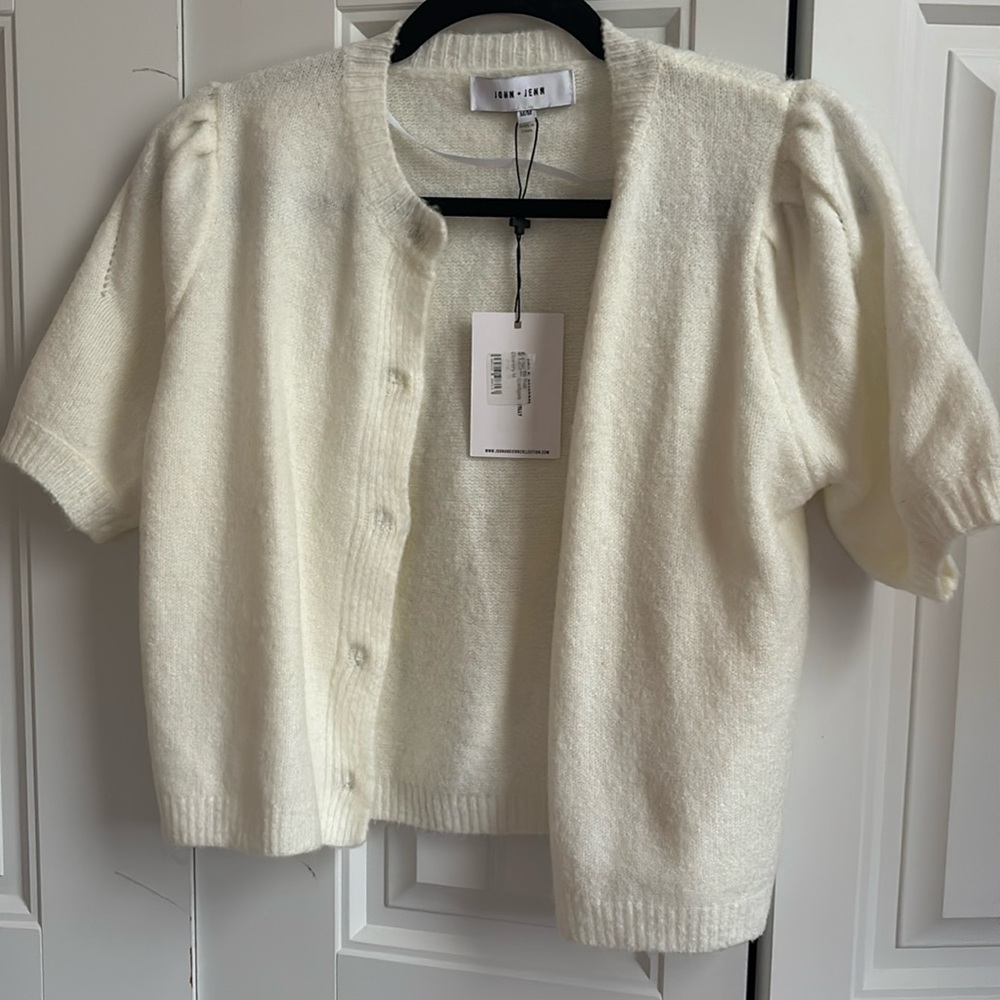 NEW JENN + JOHN Alex Cardigan Sweater M Short Puff Sleeve